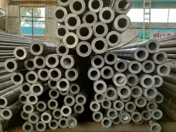 武漢無縫管價(jià)格-武漢無縫鋼管今日價(jià)格-武漢無縫鋼管一噸多少錢